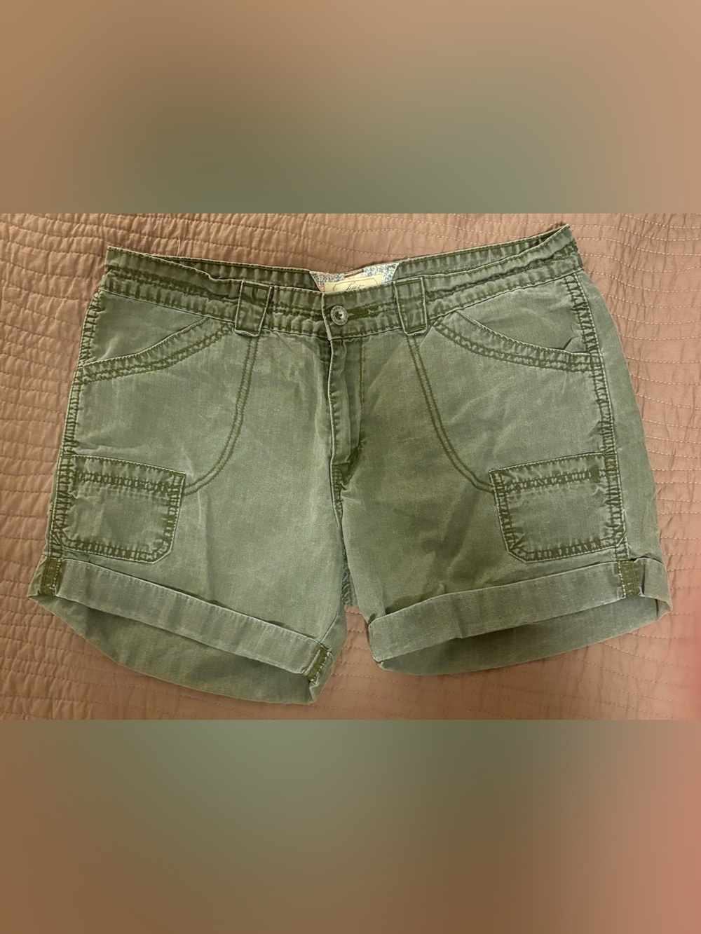 Levi's Olive Green Rolled-Hem Casual Shorts